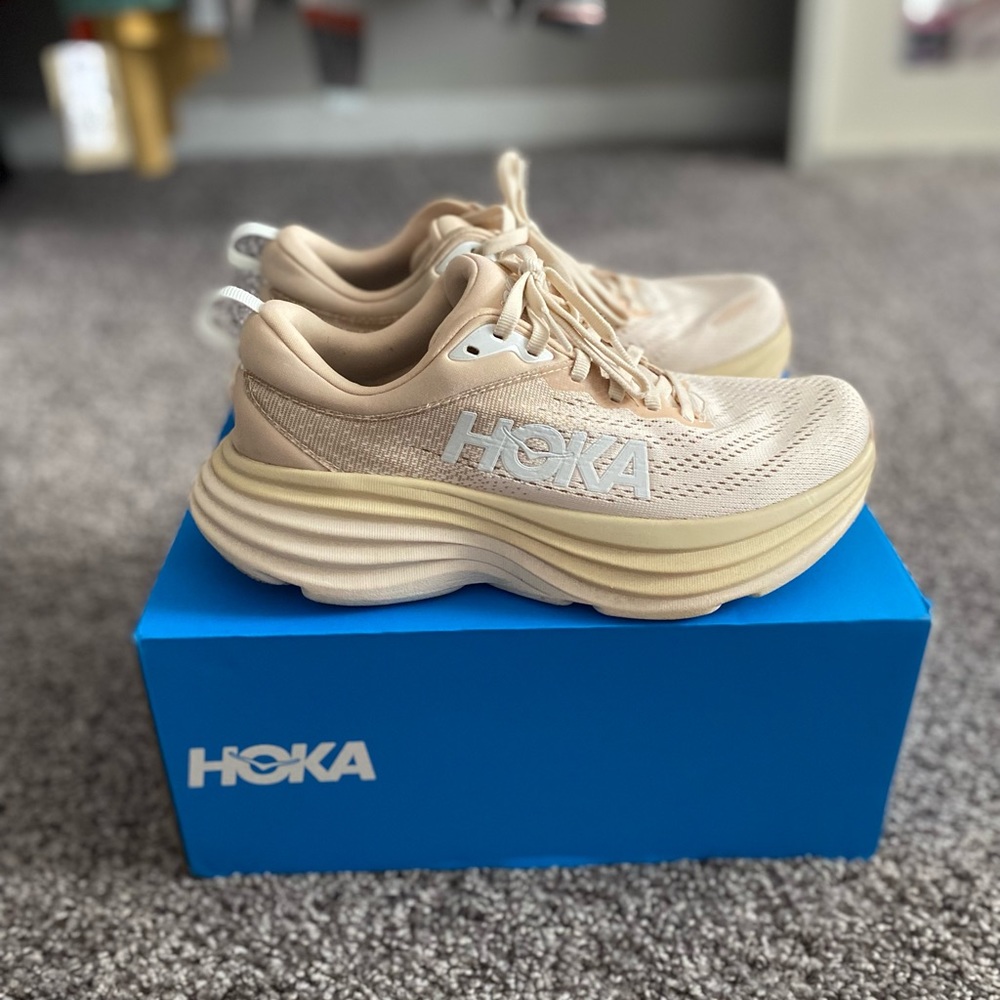Hoka one bondi 8 running shoes size 6.5 Sand Eggnog